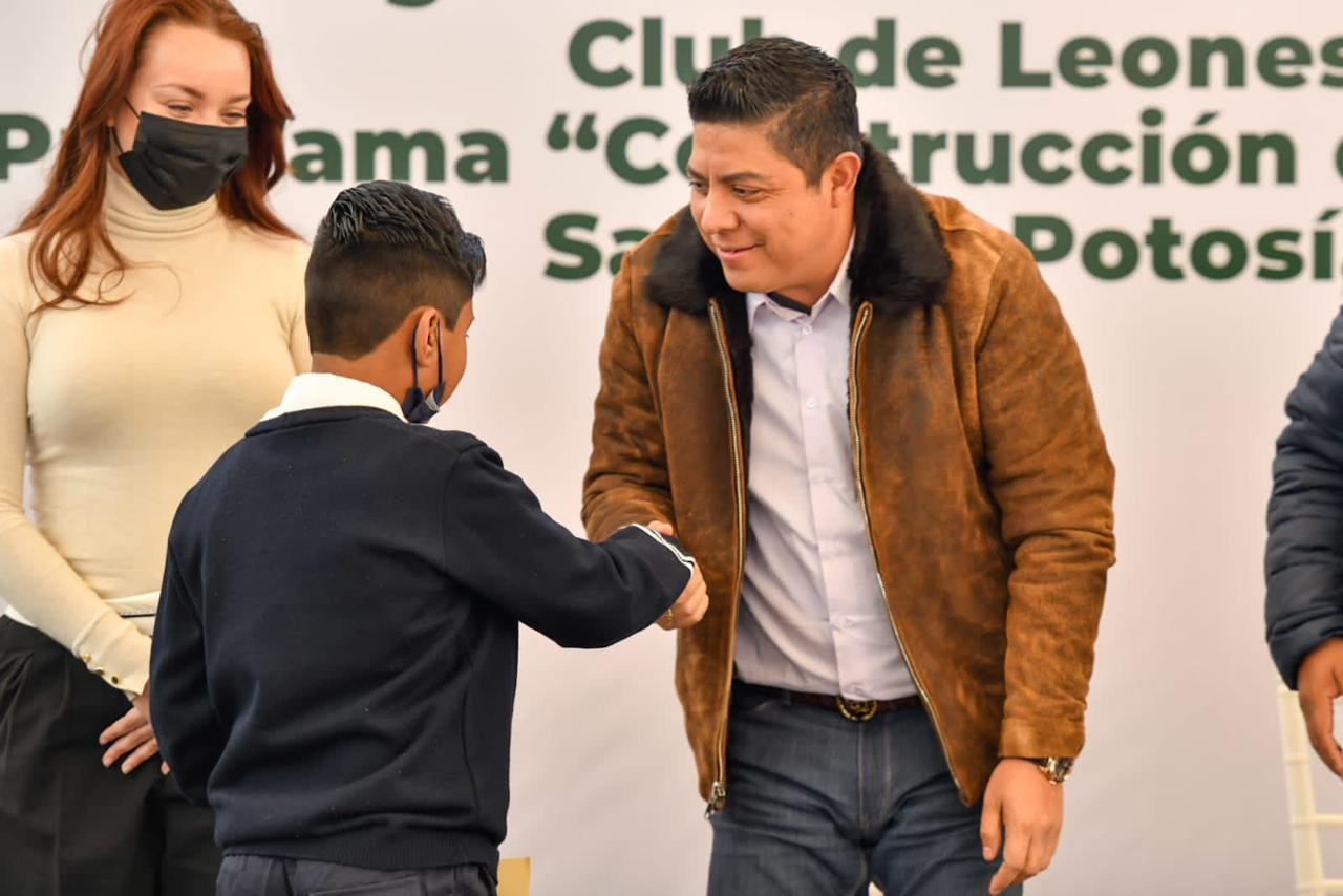 CON NUEVA INFRAESTRUCTURA EDUCATIVA GOBIERNO DEL CAMBIO MEJORA FUTURO DE LA NIÑEZ POTOSINA