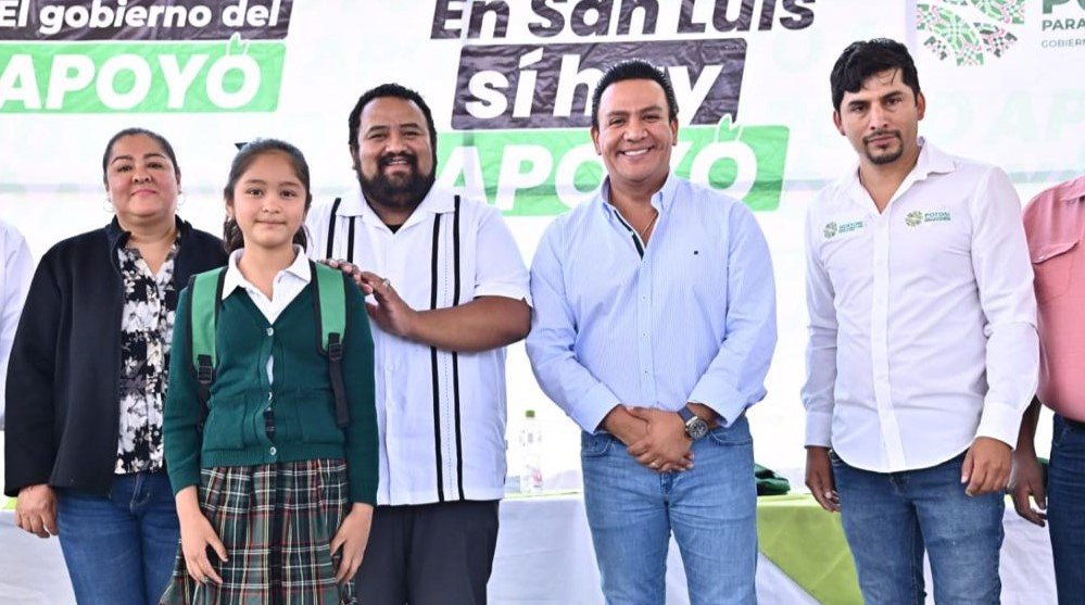 ESTADO AVANZA CON ENTREGA DE APOYOS A ESCOLARES EN EL ALTIPLANO