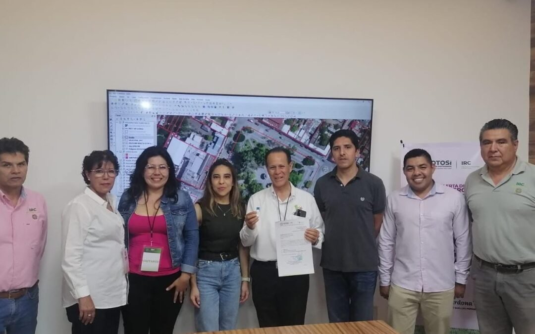 CON APOYO DEL ESTADO, CIUDAD FERNÁNDEZ ACTUALIZA SU CARTOGRAFÍA