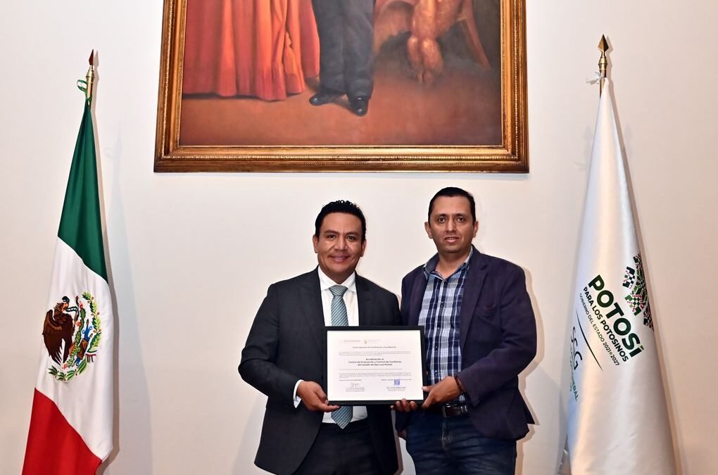 ESTADO CERTIFICA Y ACREDITA AL CENTRO DE EVALUACIÓN Y CONTROL DE CONFIANZA 