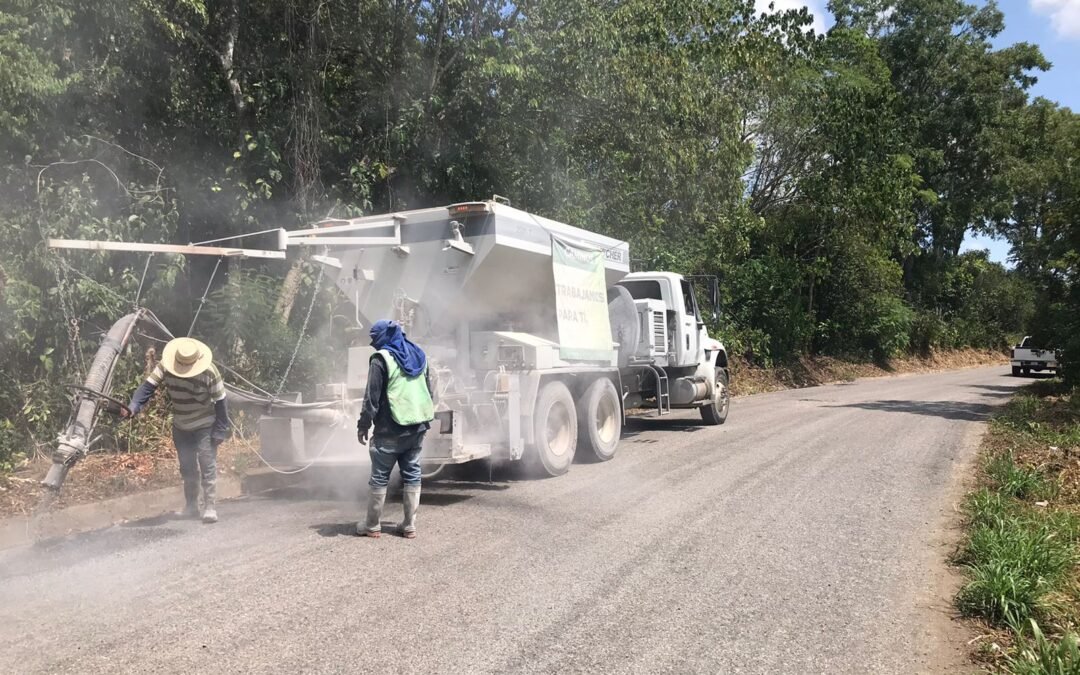 ESTADO REALIZARÁ TRABAJOS DE CONSERVACIÓN DE CAMINO EN HUEHUETLÁN