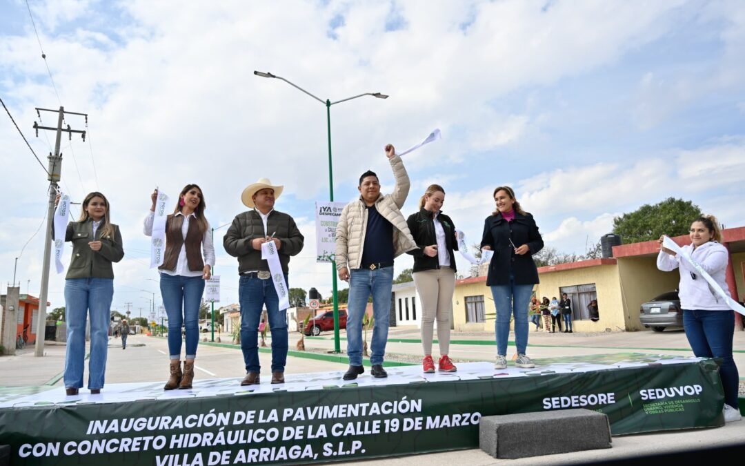RICARDO GALLARDO INAUGURA NUEVA VIALIDAD EN VILLA DE ARRIAGA