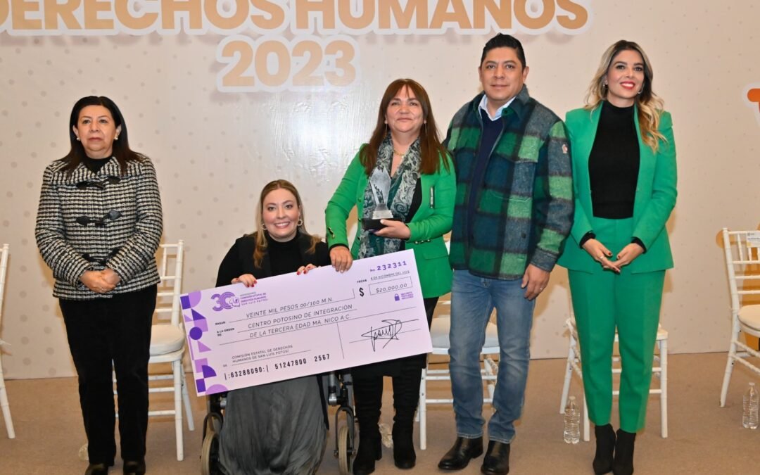 RICARDO GALLARDO ENTREGA PREMIO ESTATAL DE DERECHOS HUMANOS 2023