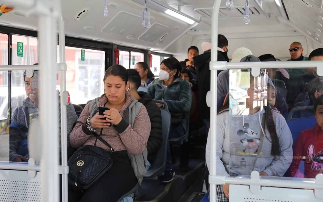 USUARIOS AGRADECEN APOYO DE RICARDO GALLARDO POR SERVICIO GRATUITO DE METRORED