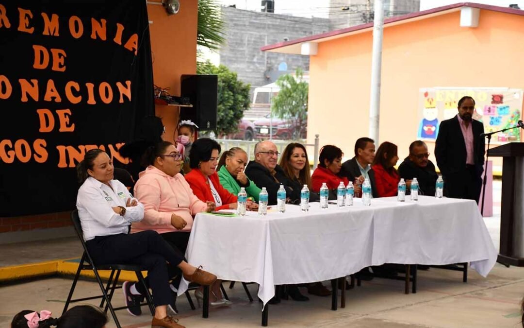 SEER ENTREGA JUEGOS INFANTILES EN APOYO A JARDÍN DE NIÑOS