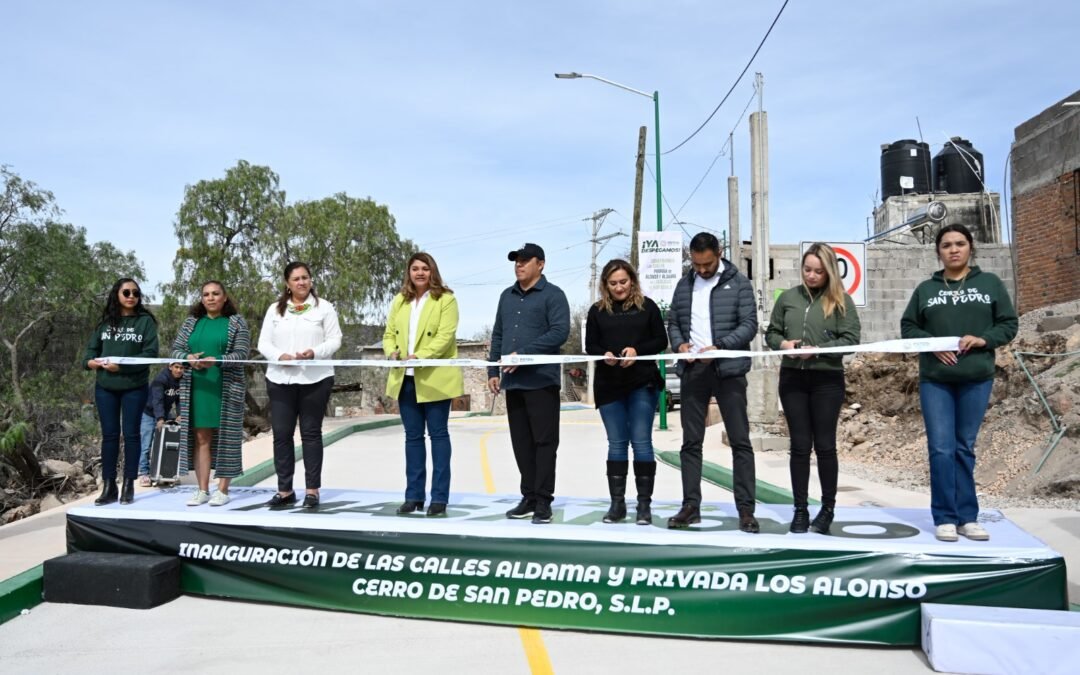 RICARDO GALLARDO ENTREGA OBRAS VIALES EN CERRO DE SAN PEDRO
