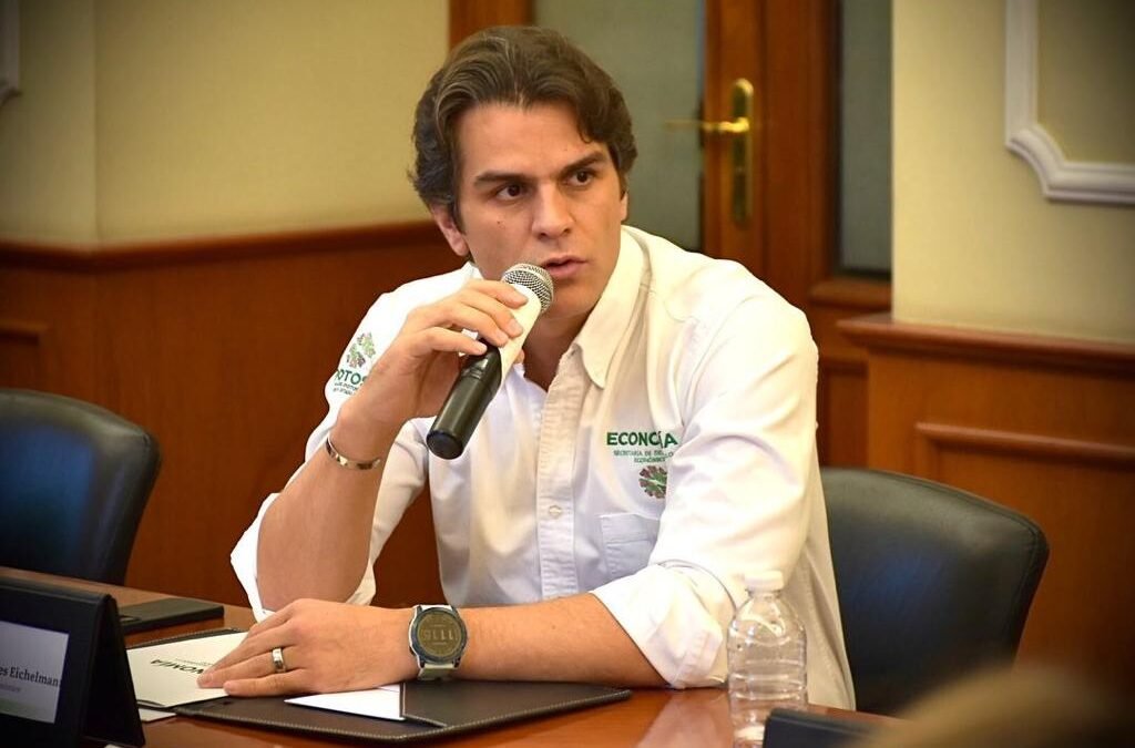 AVANZA  CON APOYO DEL GOBIERNO