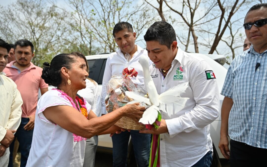 CON INVERSIÓN ESTATAL AXTLA TENDRÁ NUEVA UNIDAD DEPORTIVA