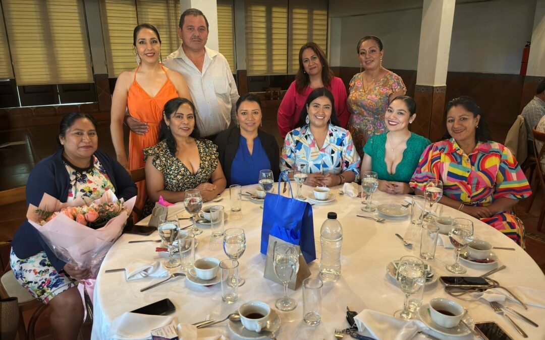RECONOCEN A EDUCADORES DE LA HUASTECA POTOSINA
