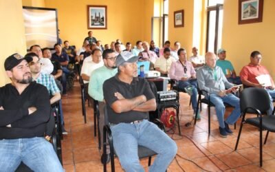 BRINDAN FORMACIÓN EN PERSPECTIVA DE GÉNERO A SERVIDORES PÚBLICOS