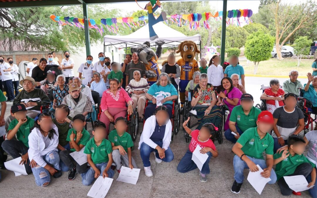 FESTEJAN DÍA DE LA NIÑEZ EN CENTROS DE ASISTENCIA SOCIAL
