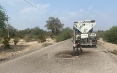 GOBIERNO ESTATAL REHABILITA CAMINO A INVERNADEROS DE SANTA RITA
