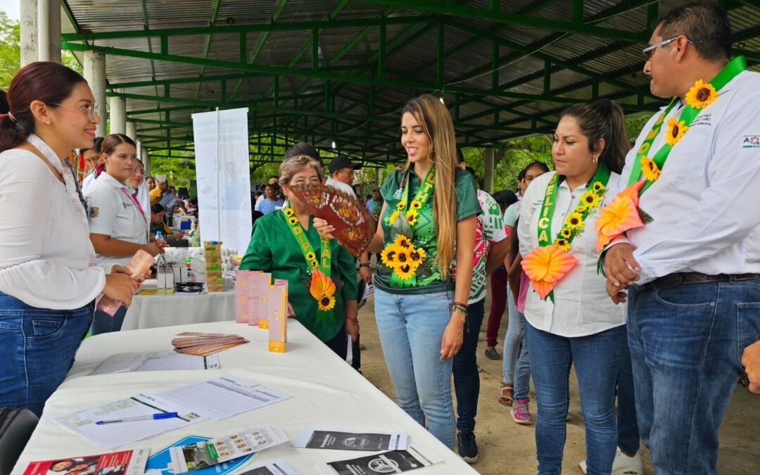 DIF ESTATAL LLEVA FERIA DE LA SALUD A AQUISMÓN