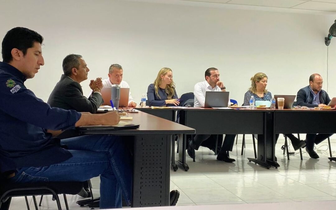 EJECUTIVO ESTATAL ENTREGA AL CONGRESO RESULTADOS DE CONSULTA A PERSONAS CON DISCAPACIDAD