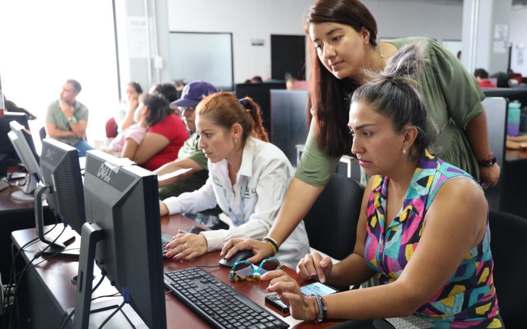 TRABAJADORES ESTATALES CONTRIBUYEN A LA RENDICIÓN DE CUENTAS