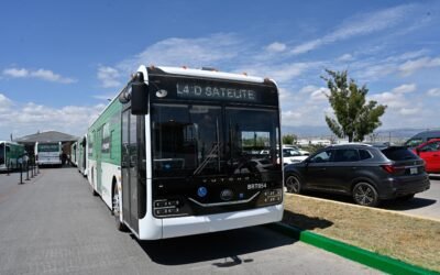 FAMILIAS AGRADECEN A RICARDO GALLARDO POR NUEVA RUTA DE METRORED
