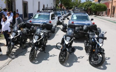 ENTREGA RICARDO GALLARDO MÁS EQUIPAMIENTO Y PATRULLAS EN MATEHUALA