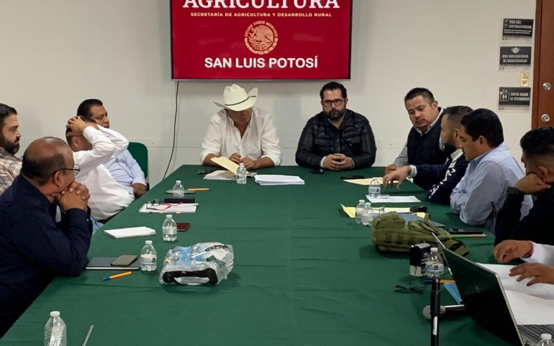 GOBIERNOS ESTATAL Y FEDERAL SUMAN MÁS APOYO A PRODUCTORES AGROPECUARIOS DE SLP