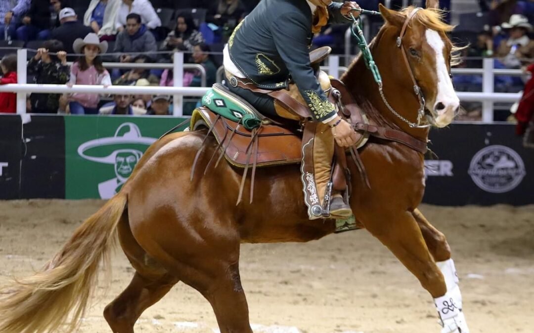 SE VIVE LA CHARRERÍA EN LA ARENA POTOSÍ 