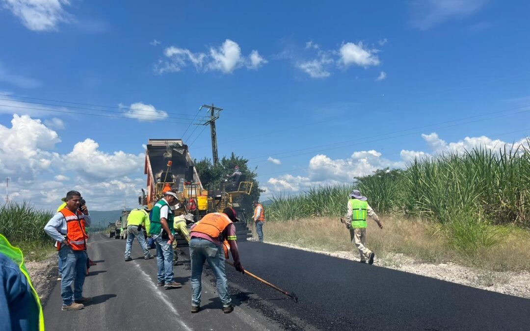 SUMA IMPORTANTE AVANCE RECONSTRUCCIÓN DEL CAMINO A TAMBACA EN TAMASOPO