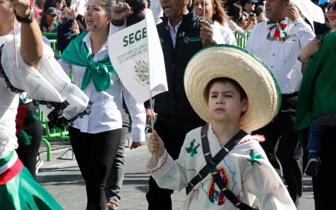 GOBIERNO ESTATAL INVITA A DESFILE POR ANIVERSARIO DE LA REVOLUCIÓN