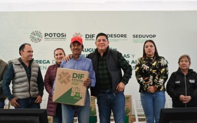 FAMILIAS DE ESCALERILLAS AGRADECEN APOYO DE RICARDO GALLARDO