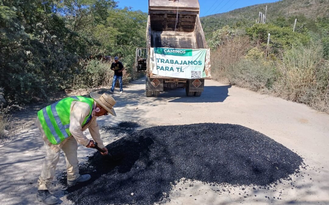 AVANZAN OBRAS DE CONSERVACIÓN DEL CAMINO RAYÓN-LAGUNILLAS: JEC