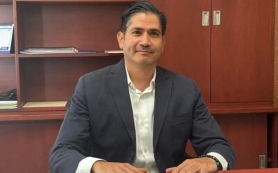 EL DR. FRANCISCO GOLDARACENA OROZCO, DIRECTOR GENERAL DEL HRAE “DR. IGNACIO MORONES PRIETO” RECONOCE LA LABOR DE LAS Y LOS NEURÓLOGOS EN SU DÍA