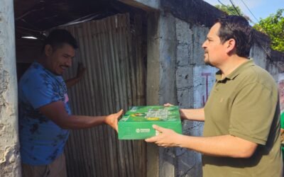 ENTREGA GOBIERNO ESTATAL ROSCAS DE REYES A FAMILIAS DE TAMAZUNCHALE