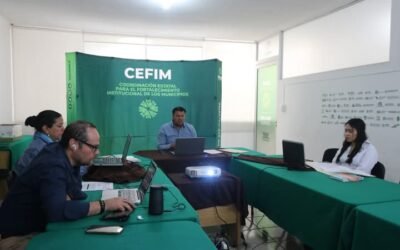 GOBIERNO ESTATAL EVALÚA DESEMPEÑO DE AYUNTAMIENTOS CON GUÍA MUNICIPAL