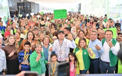 FAMILIAS SOLEDENSES AGRADECEN A RICARDO GALLARDO POR PUENTE PEATONAL
