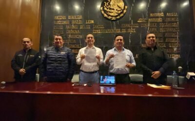 GOBIERNO DEL ESTADO FIRMA CONVENIO CON SNTE Y SE CONJURA PARO DE LABORES