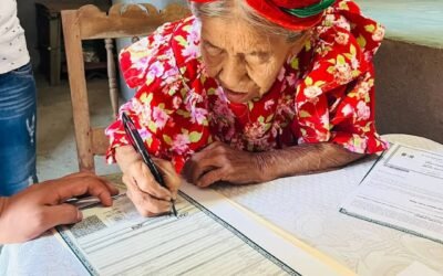 CON APOYO ESTATAL, RECOBRA DOÑA MARÍA SU IDENTIDAD TRAS MÁS DE OCHO DÉCADAS