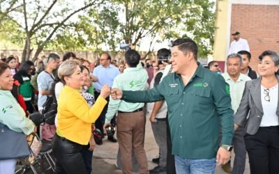 MADRES SOLEDENSES CELEBRAN RECONSTRUCCIÓN DE ESCUELA EN SOLEDAD