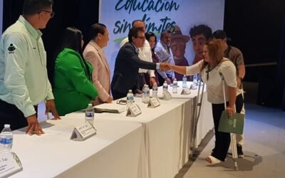 ENTREGAN CERTIFICADOS DE PRIMARIA Y SECUNDARIA A SOLEDENSES