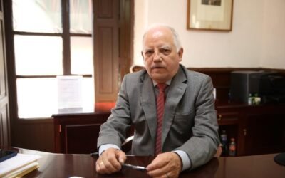 GOBIERNO ESTATAL ANALIZA AJUSTE SALARIAL A BURÓCRATAS