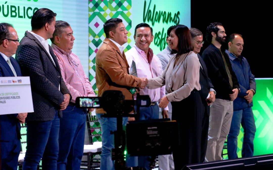 GOBIERNO ESTATAL FOMENTA SERVIDORES PÚBLICOS CAPACITADOS
