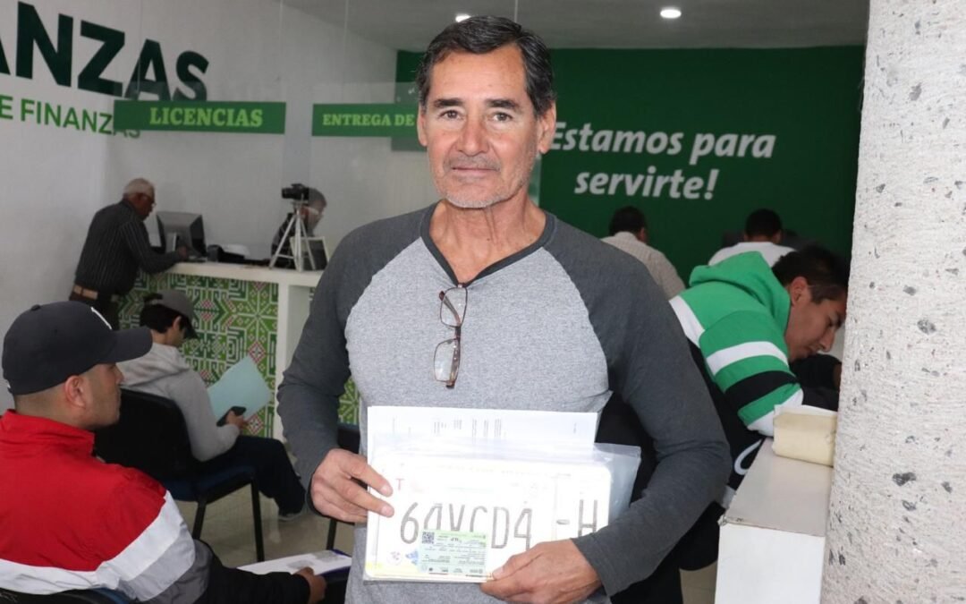 MÁS DE UN MILLÓN DE PLACAS ENTREGADAS SIN COSTO A LAS Y LOS POTOSINOS