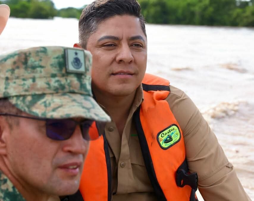 RICARDO GALLARDO LLEVA APOYO A FAMILIAS DAMNIFICADAS DE LA HUASTECA