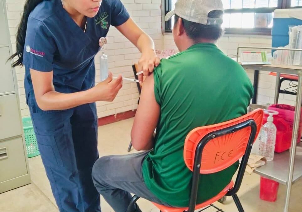 REPORTA SECTOR  SALUD AVANCE DEL 13.5% EN VACUNACIÓN CONTRA INFLUENZA.