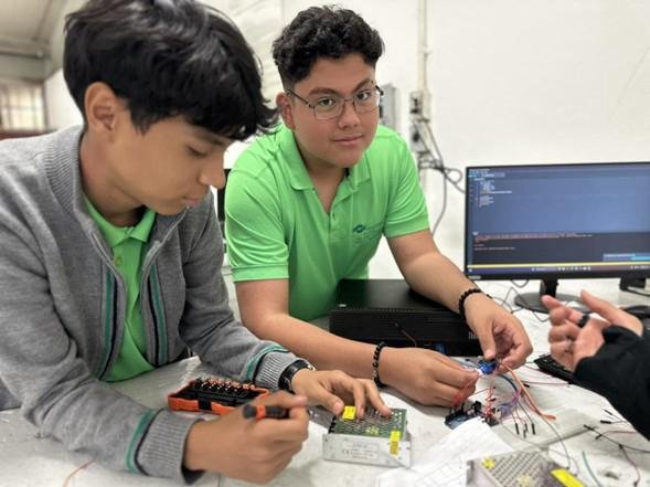 GOBIERNO ESTATAL FORTALECE EL EMPRENDIMIENTO JUVENIL