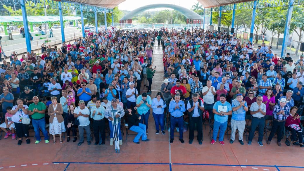 GOBIERNO DEL ESTADO REFRENDA RESPALDO A TRANSPORTISTAS DE LA HUASTECA