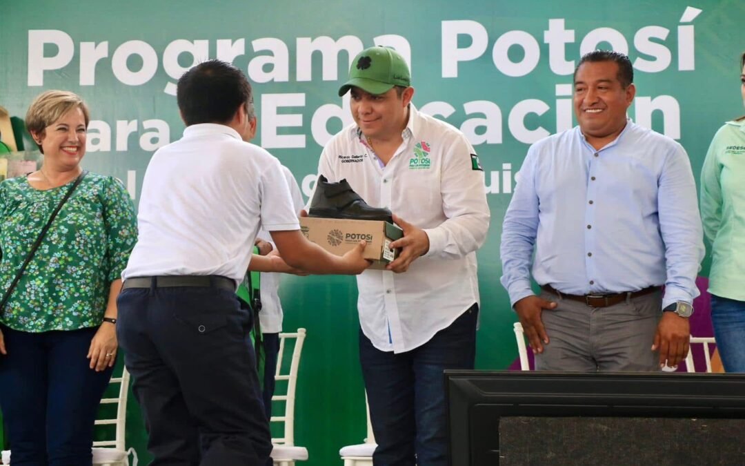 IMPULSA RICARDO GALLARDO APOYO SIN LÍMITES A ESTUDIANTES EN SLP